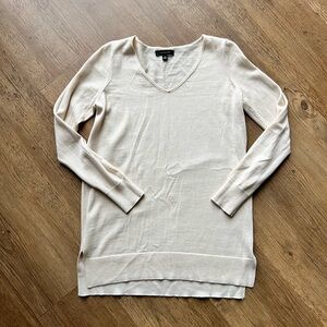 Ann Taylor sweater. Size medium